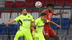 Soccer Football - Champions League - Group A - Bayern Munich v Atletico Madrid - Allianz Arena, Munich, Germany - October 21, 2020 Atletico Madrid&#039;s Marcos Llorente in action with Bayern Munich&#039;s Kingsley Coman REUTERS/Andreas Gebert