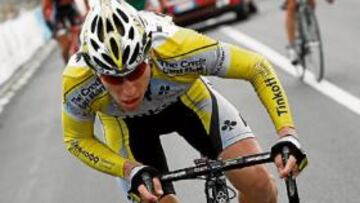 <b>ATAQUE. </b>Pavel Brutt deja atrás a sus compañeros de escapada.