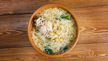 Es plato elaborado con pasta fresca y artesanal, t¨ªpico de Argelia, T¨²nez y Libia. Es un plato festivo, especialmente apreciado en ocasiones especiales como bodas y festividades religiosas.