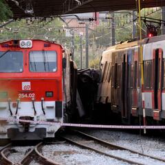 Choque de trenes en Sant Boi de Llobregat: al menos un muerto y 85 heridos