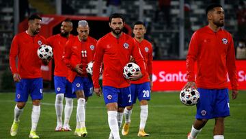 Futbol, Chile vs Brasil.
Eliminatorias para Catar 2022.
El jugador de la seleccion chilena Eugenio Mena es fotografiado durante el partido de clasificacion al mundial de Catar 2022 contra Brasil disputado en el estadio Monumental de Santiago, Chile.
02/09/2021
Andres Pina/Photosport
Football, Chile vs Brazil.
2022 Qatar World cup qualifying match.
Chile's player Eugenio Mena is pictured during the 2022 Qatar World cup qualifying match against Brazil held at the Monumental stadium in Santiago, Chile.
02/09/2021
Andres Pina/Photosport