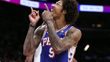PHOENIX, ARIZONA - NOVEMBER 04: Kelly Oubre Jr. #9 of the Philadelphia 76ers gestures after being fouled while shooting during the first half against the Phoenix Suns at Footprint Center on November 04, 2024 in Phoenix, Arizona. NOTE TO USER: User expressly acknowledges and agrees that, by downloading and or using this photograph, User is consenting to the terms and conditions of the Getty Images License Agreement. Chris Coduto/Getty Images/AFP (Photo by Chris Coduto / GETTY IMAGES NORTH AMERICA / Getty Images via AFP)