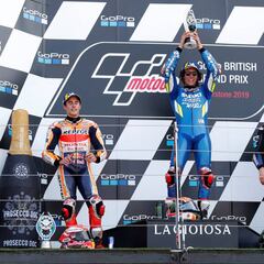 20 tripletes en MotoGP y 35 de victorias en las tres categorías