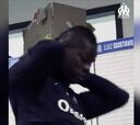 El Marsella comparte un vídeo de goles de Balotelli y la red se fija en su nuevo peinado