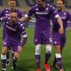 Ribéry marca un gol con una celebración especial para todos sus haters que le llaman viejo