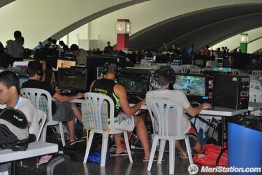 Juegos, tecnología y ocio en las primeras horas de Campus Party
