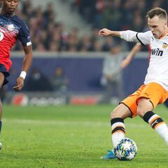 1x1 del Valencia: Cheryshev marca y Diakhaby se lía