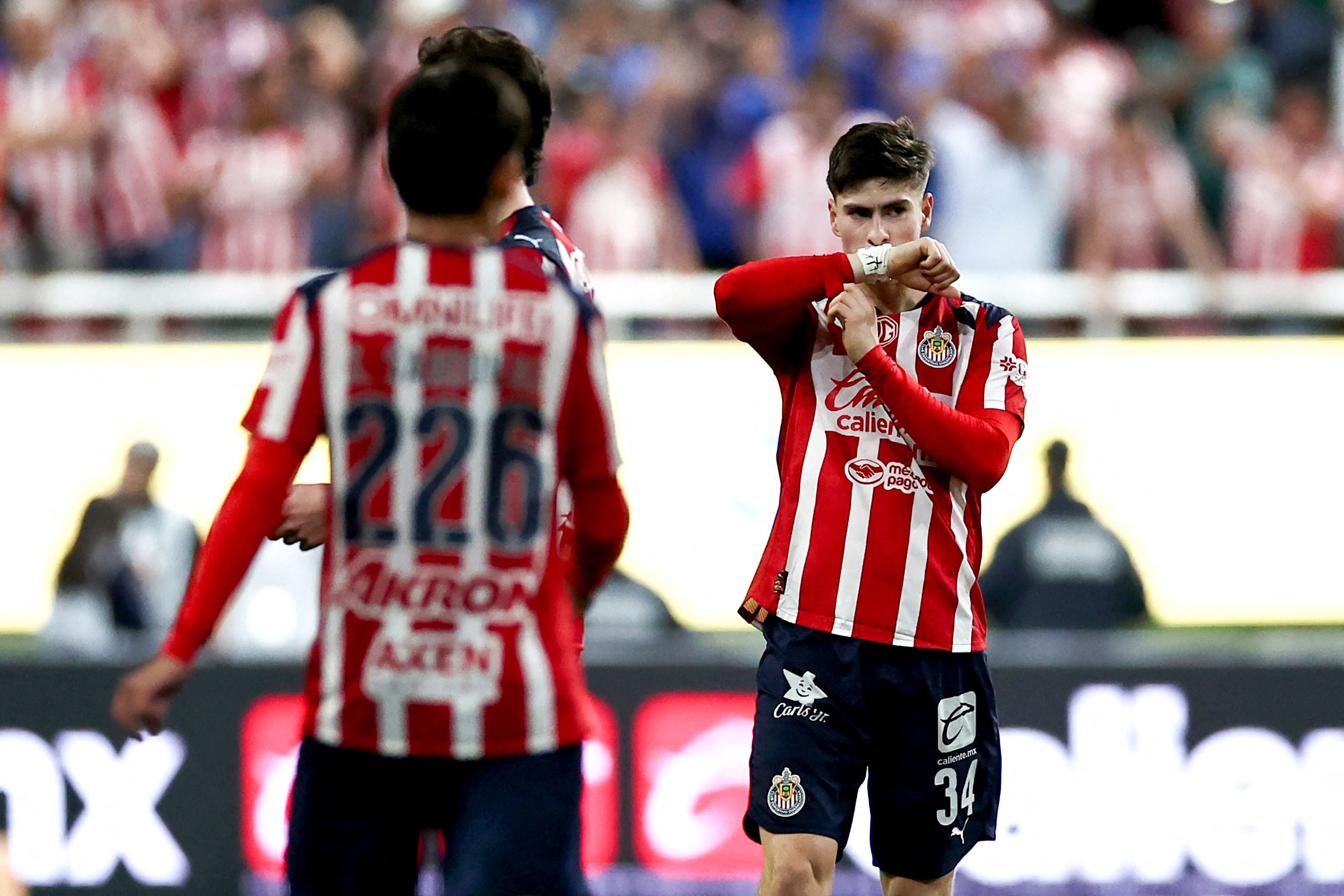 “La Hormiga Gonzalez tiene posibilidades de salir de Chivas en verano”