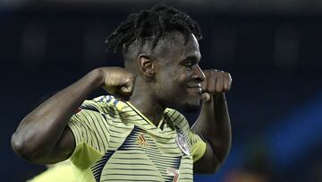 La FIFA quiere ver a Duván Zapata en Qatar 2022