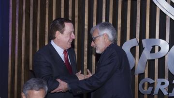 Photo during the Inauguration of a Futopia Room in the World of Pachuca Soccer, in the photo: Foto durante la Inauguracion de una Sala Temporal de Futopia en el Mundo de Futbol de Pachuca, en la foto: Arturo Brizio Presidente Arbitros y Jesus Martinez Presidente Pachuca 07/11/2017/MEXSPORT/Isaac Ortiz