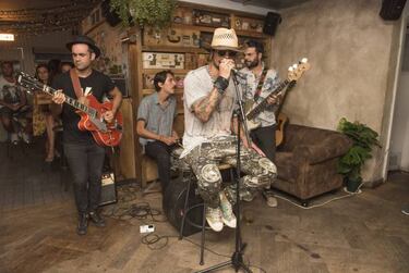 De Osvaldo a Dani: de goleador a cantante