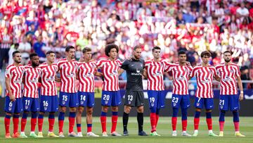 MADRID, SPAIN - AUGUST 21: (L-R) Koke Resureccion of Atletico Madrid, Thomas Lemar of Atletico Madrid, Nahuel Molina of Atletico Madrid, Stefan Savic of Atletico Madrid, Marcos Llorente of Atletico Madrid, Axel Witsel of Atletico Madrid, Jan Oblak of Atletico Madrid, Alvaro Morata of Atletico Madrid, Reinildo Mandava of Atletico Madrid, Joao Felix of Atletico Madrid, Yannick Carrasco of Atletico Madrid during the La Liga Santander  match between Atletico Madrid v Villarreal at the Civitas Metropolitano stadium on August 21, 2022 in Madrid Spain (Photo by David S. Bustamante/Soccrates/Getty Images)