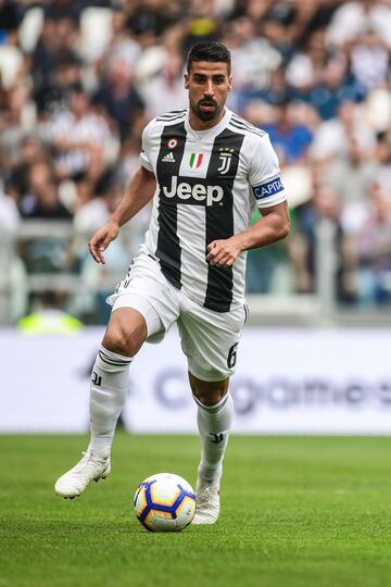 El jugador de la Juventus fue sometido este año a una pequeña intervención para corregirle una dolencia cardíaca producida por una fibrilación arterial irregular. 

