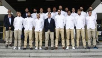 La Selección, en el CSD antes de partir hacia Polonia.