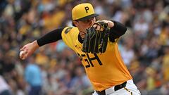 PITTSBURGH, PENNSYLVANIA - JULY 5: Paul Skenes #30 of the Pittsburgh Pirates delivers a pitch in the first inning during the game against the New York Mets at PNC Park on July 5, 2024 in Pittsburgh, Pennsylvania.   Justin Berl/Getty Images/AFP (Photo by Justin Berl / GETTY IMAGES NORTH AMERICA / Getty Images via AFP)