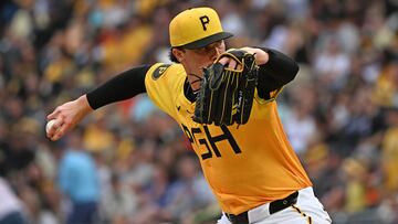 PITTSBURGH, PENNSYLVANIA - JULY 5: Paul Skenes #30 of the Pittsburgh Pirates delivers a pitch in the first inning during the game against the New York Mets at PNC Park on July 5, 2024 in Pittsburgh, Pennsylvania.   Justin Berl/Getty Images/AFP (Photo by Justin Berl / GETTY IMAGES NORTH AMERICA / Getty Images via AFP)