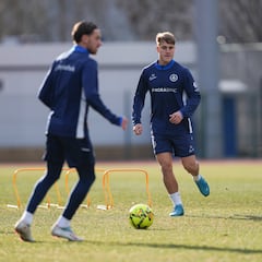 Uzkudun renueva hasta 2028 y sale cedido al Real Avilés