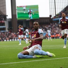 Unai Emery lleva con calma a Jhon Durán en Aston Villa