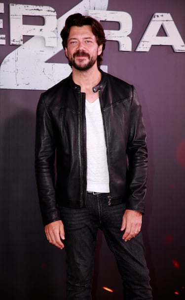 Álvaro Morte durante el estreno de la película, 'Tyler Rake 2'.