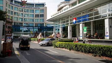 FILE PHOTO: A general view of the Bangkok Hospital, where an Australian teenager was taken after drinking alcohol contaminated with methanol in Laos and passed away, in Bangkok, Thailand, November 22, 2024. REUTERS/Athit Perawongmetha/File Photo
