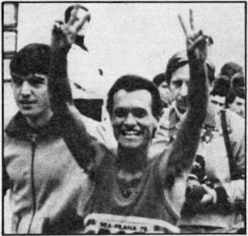 Jorge Llopart fue el primer atleta español en ganar una medalla de oro en una cita internacional. El catalán lo consiguió en en los 50 kilometros marcha de los campeonatos de Europa en Praga.