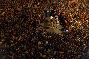 Es una manifestacin popular que conserva races profanas y religiosas y tiene su origen en las festividades que acompa?aban a las procesiones del Corpus Christi en la Edad Media. Diferentes representaciones teatrales y desfiles de diversos personajes animan las calles del municipio.