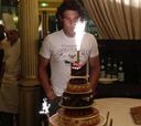 Nadal celebró su cumple tras ganar a Schwank