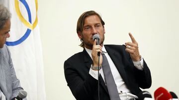 Totti avala a Mourinho y éste le responde