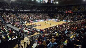 04/01/20 BALONCESTO FEMENINO PARTIDO ENDESA  
 LOINTEK GERNIKA -  MANN FILTER CASABLANCA PANORAMICA PABELLON 