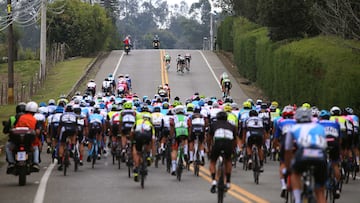 MEDELLIN, COLOMBIA - FEBRUARY 17: Landscape / Peloton / Fans / Public / Medellín City / during the 2nd Tour of Colombia 2019, Stage 6 a 173,8km stage from El Retiro to Alto Las Palmas 2478m - Medellín / @TourColombiaUCI / Tour Colombia 2.1 / on February 17, 2019 in Alto Las Palmas - Medellín, Colombia. (Photo by Maximiliano Blanco/Getty Images)