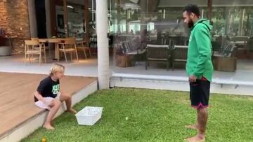 Neymar se rompe de la risa con la broma que le hizo a su hijo