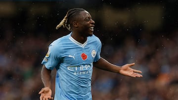 Jérémy Doku, jugador del Manchester City, celebra un gol contra el Bournemouth.