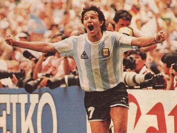 Mucho se habla de Diego Armando Maradona en el Mundial de Argentina 86, sin embargo, fue Burruchaga el que marcó el gol 	que le dio el título del mundo a la albiceleste en tierras mexicanas. También logró el subcampeonato en Italia 90.