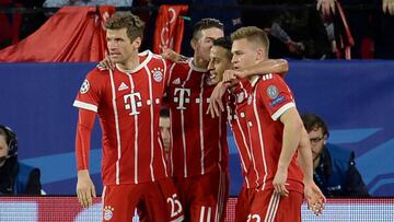 Bayern de Vidal gana con fortuna a Sevilla y se acerca a semifinales