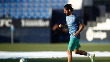 Isco busca su sitio