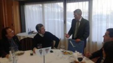 Comida de directivas.