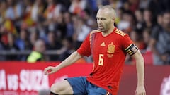 Ovation for Iniesta on his last game in Spain