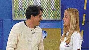 <b>MILENE, EN DISNEY CHANEL</b>. La esposa de Ronaldo fue la invitada en la inauguración de la quinta temporada de la Liga Disney Channel.