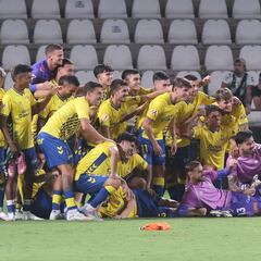 Las Palmas aprovados e suspensão: Lucovia Nine e Clemente estão brilhando com sua própria luz.