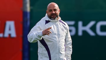 “El equipo está muy comprometido con el club y la situación... a muerte para salvarlo”