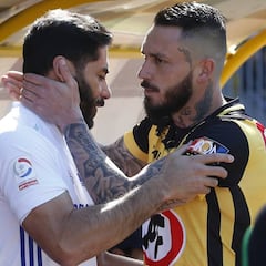 Pinilla queda en deuda en su primer partido contra la U