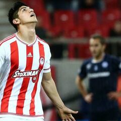 Alan Pulido perdió la final de Copa en Grecia con Olympiacos
