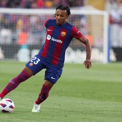 ¡Koundé se cuela en el Clásico!