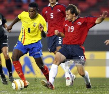 José Pedro Fuenzalida abandonó el fútbol por un tiempo, pero lo retomó y tras pasar por O'Higgins, Colo Colo y Boca, regresó a la UC donde hoy es el gran referente del equipo. Fue campeón de la Copa Centenario 2016 con la Roja.