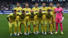 partido de la Liga de 1ª Federacion 23-24  Jornada 8  entre  la  SD Ponferradina y el  Deportivo de la Coruña disputado en el estadio de el Toralin  en Ponferrada .Foto Luis de la Mata