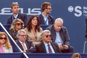 Joan Laporta, presidente del F迆tbol Club Barcelona, junto a Cristina Cubero, periodista deportiva.