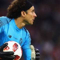 Standard de Lieja vence al Charleroi