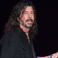 What did Dave Grohl say about Taylor Swift and why are Swifties canceling him?