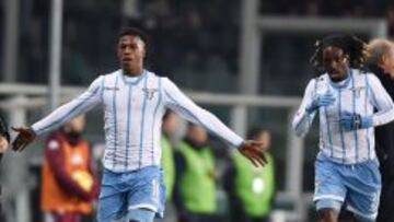 El jugador del Lazio Keita Balde celebra despu&eacute;s de anotar el 1-0 contra Fc Torino