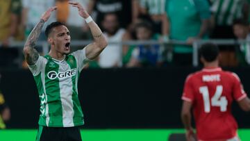 Antony, durante el duelo ante el Forest.